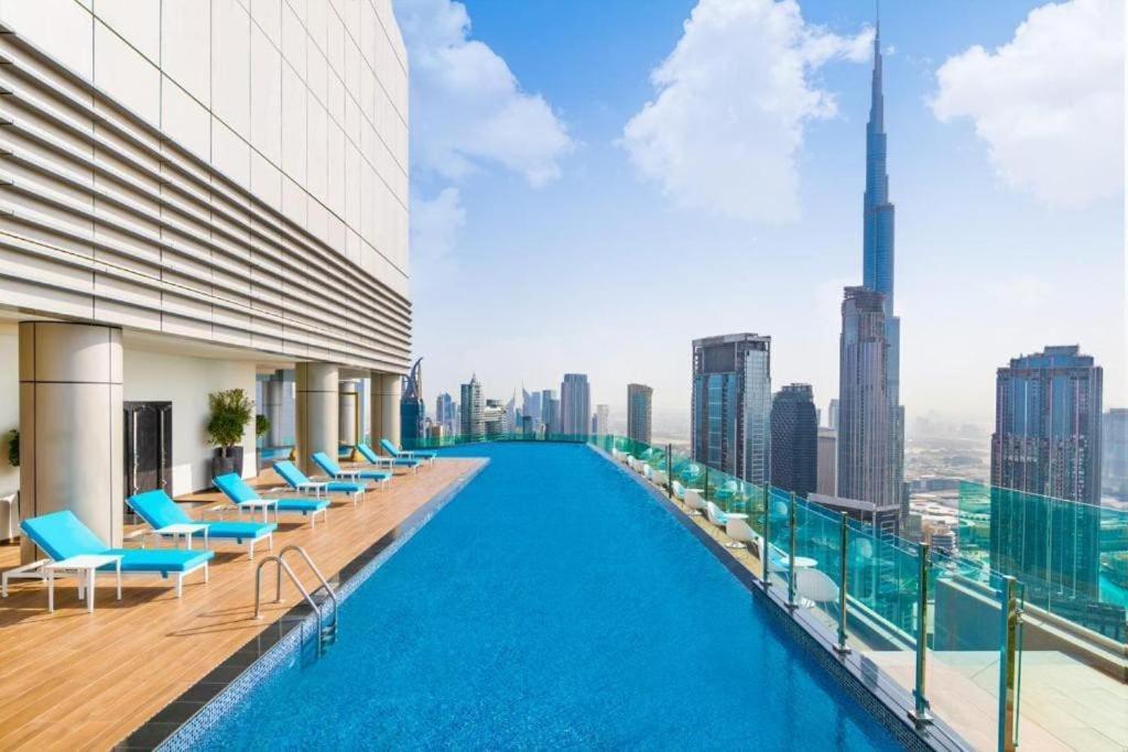 Paramount Midtown Flat With Burj Khalifa View Апартаменти Дубай