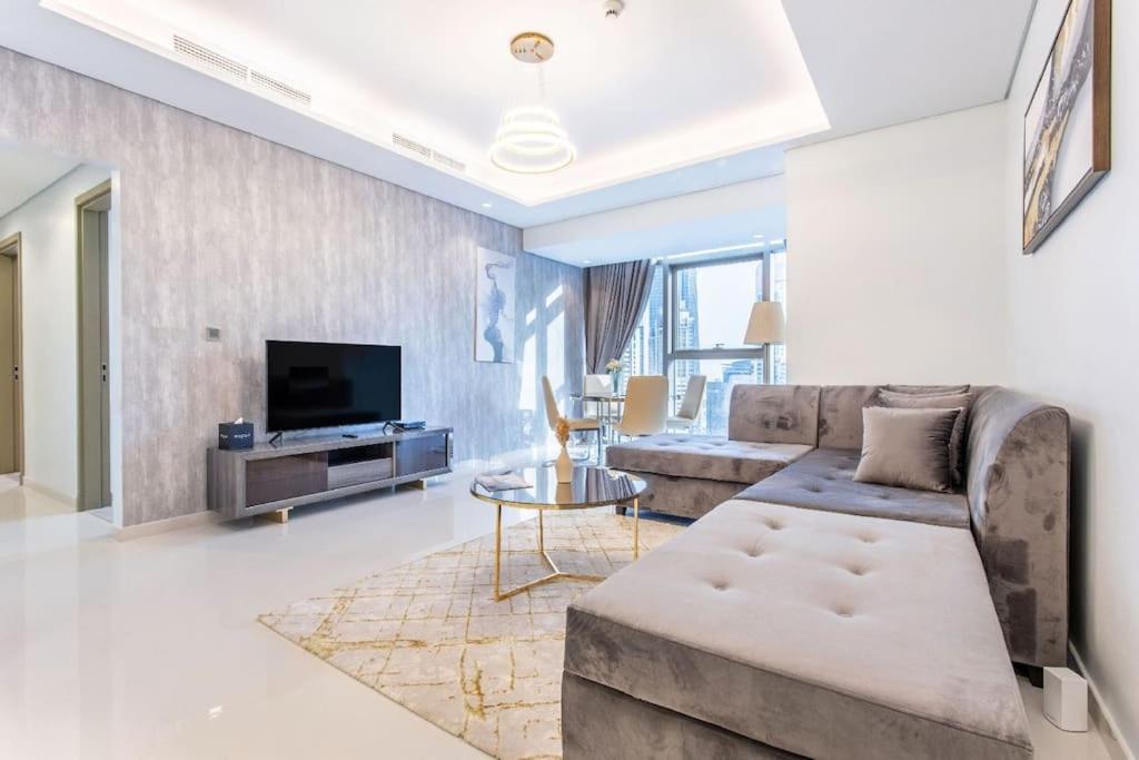 Paramount Midtown Flat With Burj Khalifa View * Дубай
